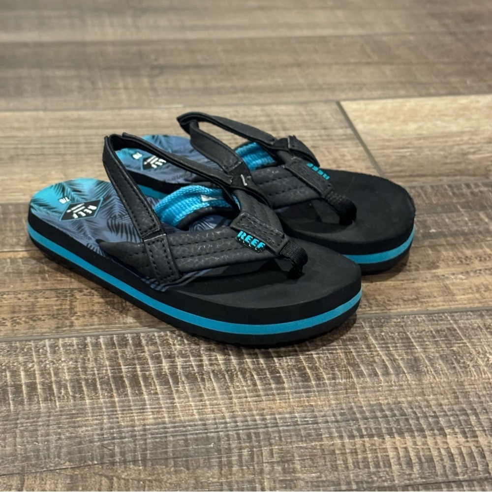 Reef Little Ahi Flip Flops Sandals Toddler Size 7/8 Heel Strap Black Blue
